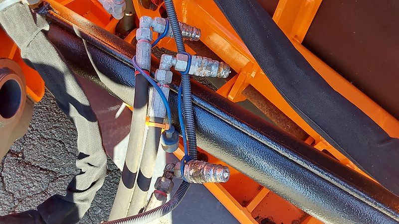 Winterdienstgeräte: Bucher Schneeräumschild UMC32 gebraucht Bucher Schneeräumschild UMC32